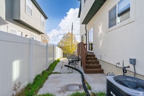 Tiny photo for 7152 N BROOK RIDGE Rdg, Eagle Mountain, UT 84005 (MLS # 2029340)