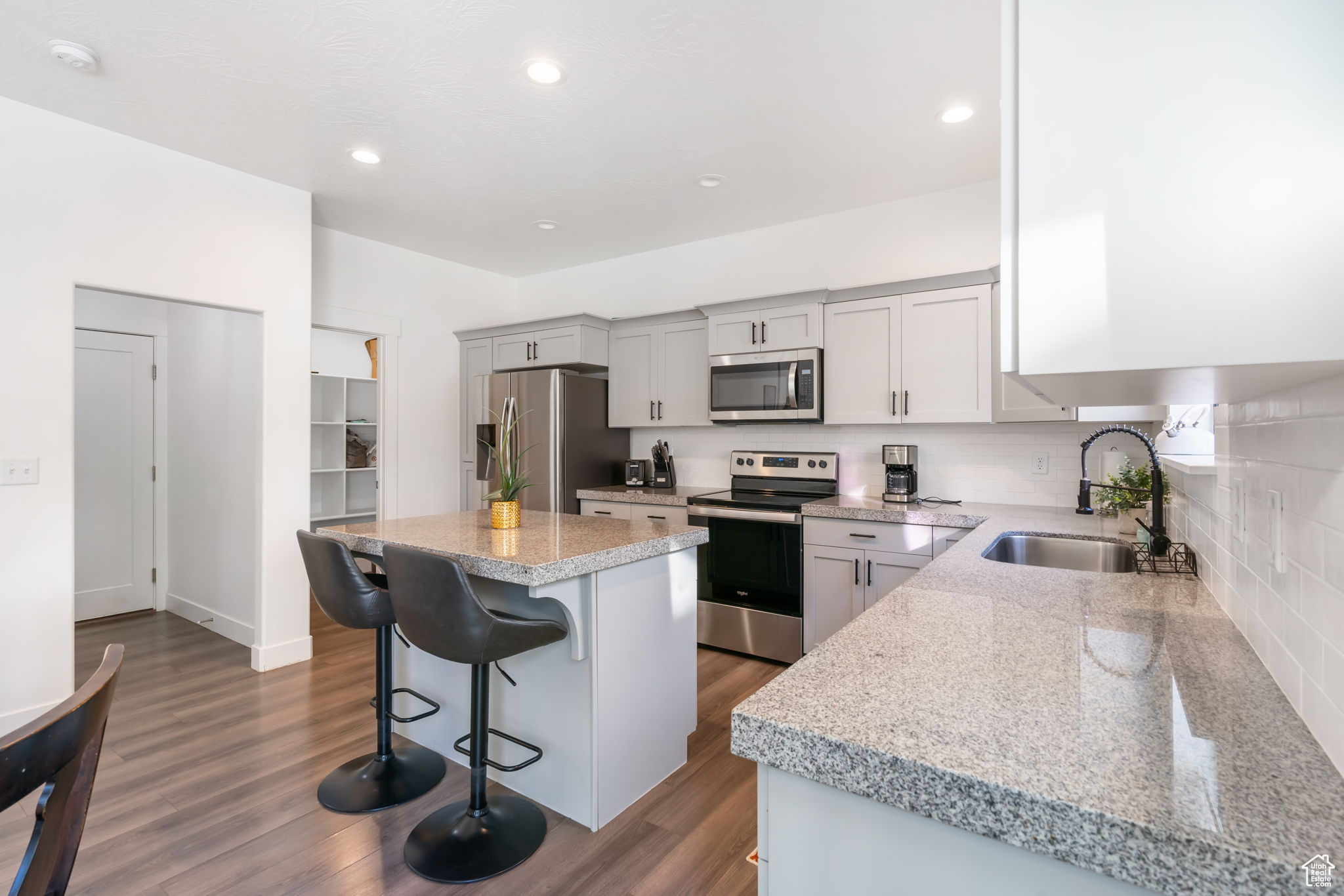 7152 N Brook Ridge Rdg, Eagle Mountain, Utah image 10
