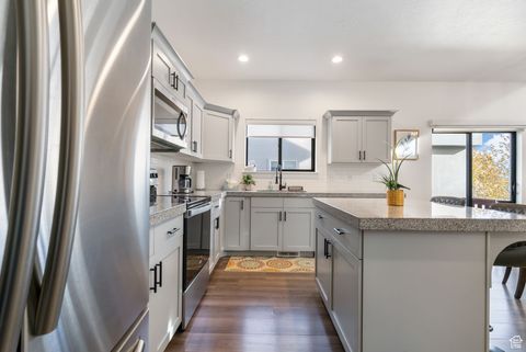 Tiny photo for 7152 N BROOK RIDGE Rdg, Eagle Mountain, UT 84005 (MLS # 2029340)