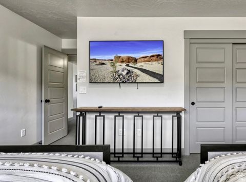 Tiny photo for 2323 E ESCONDIDO DR N, Washington, UT 84780 (MLS # 2113723)