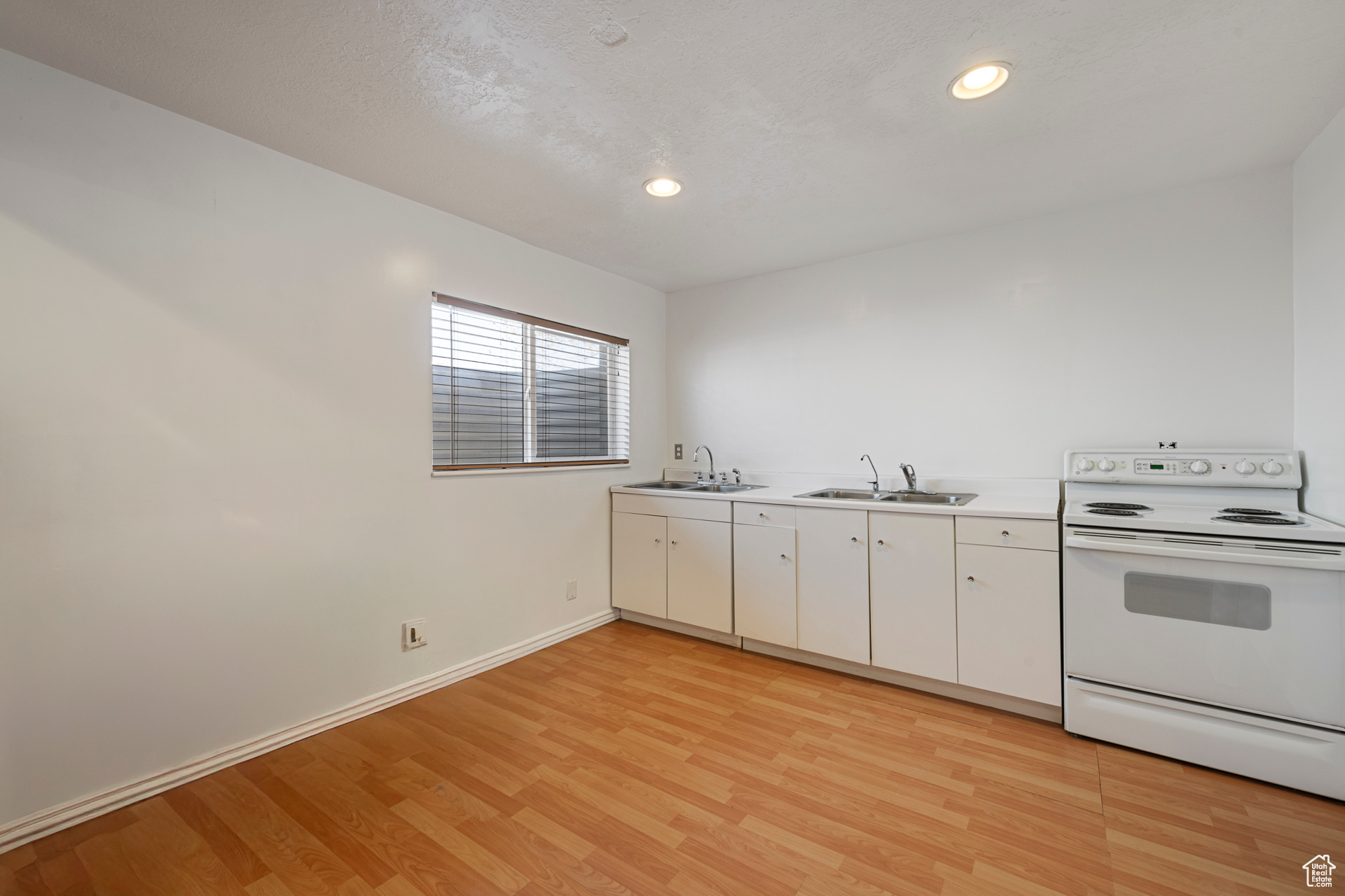 5923 S Ridge Flower Way, Salt Lake City, Utah image 22