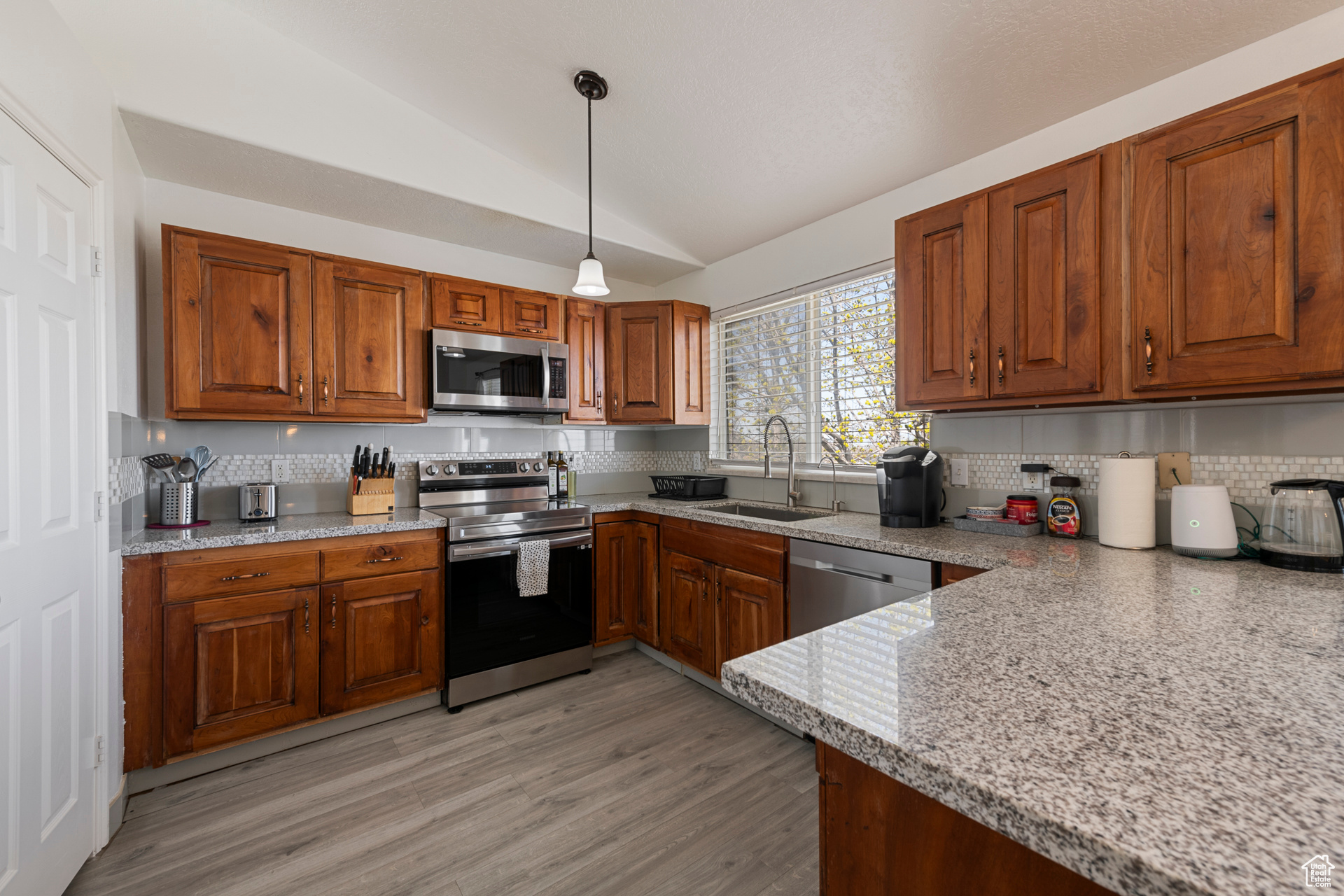 5923 S Ridge Flower Way, Salt Lake City, Utah image 5