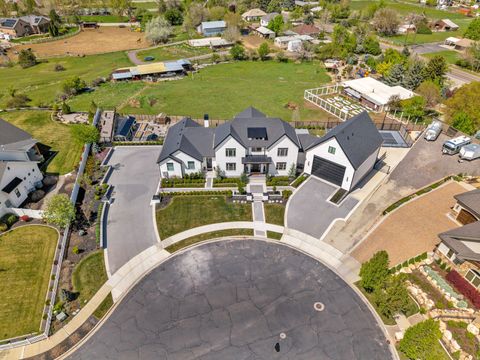 Tiny photo for 1720 S HILLCREST CIR W, Mapleton, UT 84664 (MLS # 2151363)