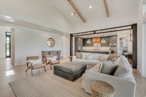 Tiny photo for 1720 S HILLCREST CIR W, Mapleton, UT 84664 (MLS # 2151363)