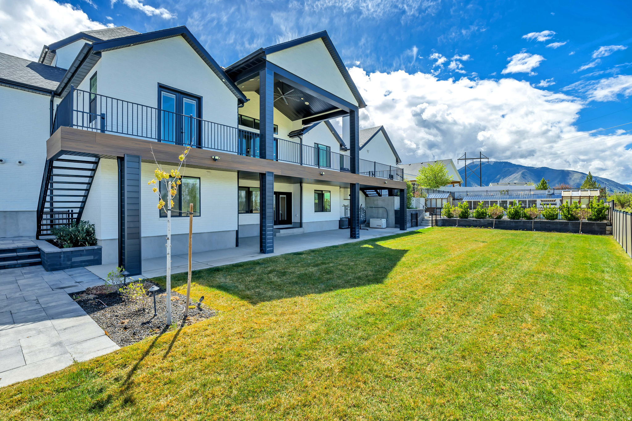 HILLCREST PHASE 1 - Residential