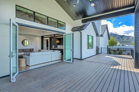Tiny photo for 1720 S HILLCREST CIR W, Mapleton, UT 84664 (MLS # 2151363)
