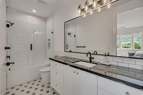 Tiny photo for 1720 S HILLCREST CIR W, Mapleton, UT 84664 (MLS # 2151363)