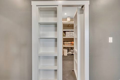 Tiny photo for 1720 S HILLCREST CIR W, Mapleton, UT 84664 (MLS # 2151363)