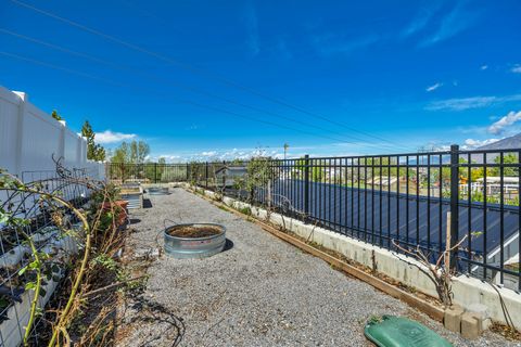 Tiny photo for 1720 S HILLCREST CIR W, Mapleton, UT 84664 (MLS # 2151363)