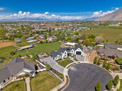 Tiny photo for 1720 S HILLCREST CIR W, Mapleton, UT 84664 (MLS # 2151363)