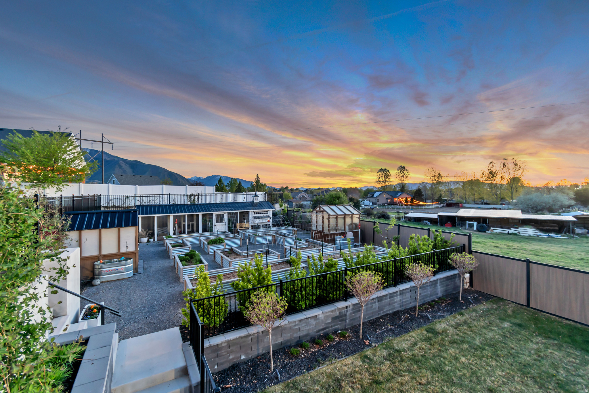 HILLCREST PHASE 1 - Residential