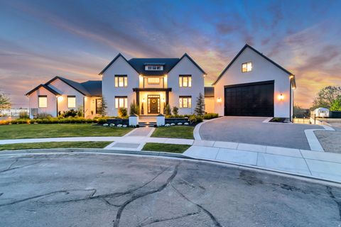 Tiny photo for 1720 S HILLCREST CIR W, Mapleton, UT 84664 (MLS # 2151363)