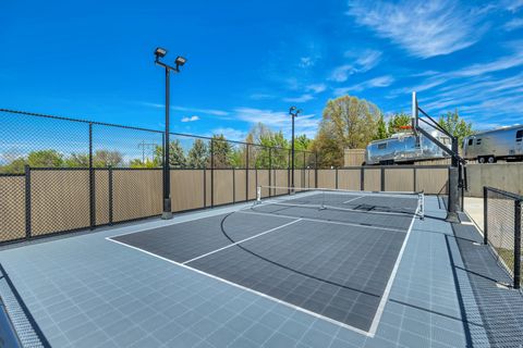 Tiny photo for 1720 S HILLCREST CIR W, Mapleton, UT 84664 (MLS # 2151363)