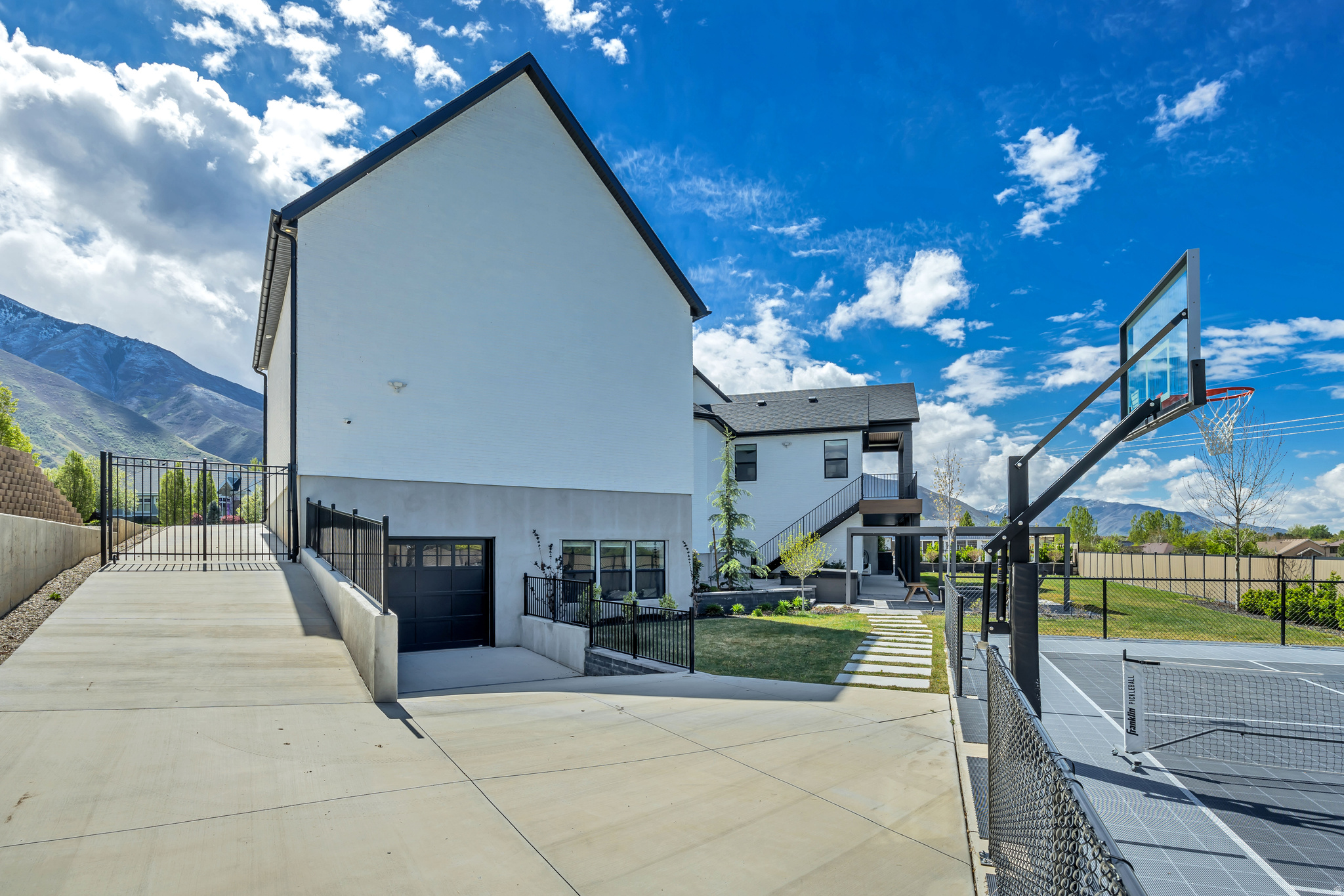 HILLCREST PHASE 1 - Residential