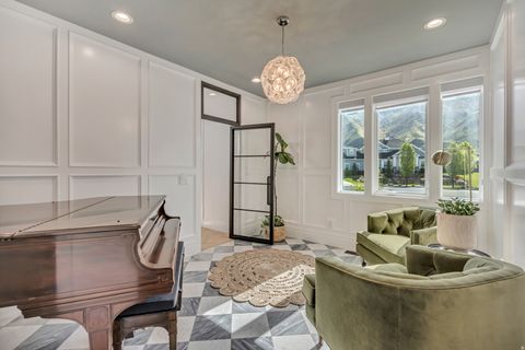 Tiny photo for 1720 S HILLCREST CIR W, Mapleton, UT 84664 (MLS # 2151363)