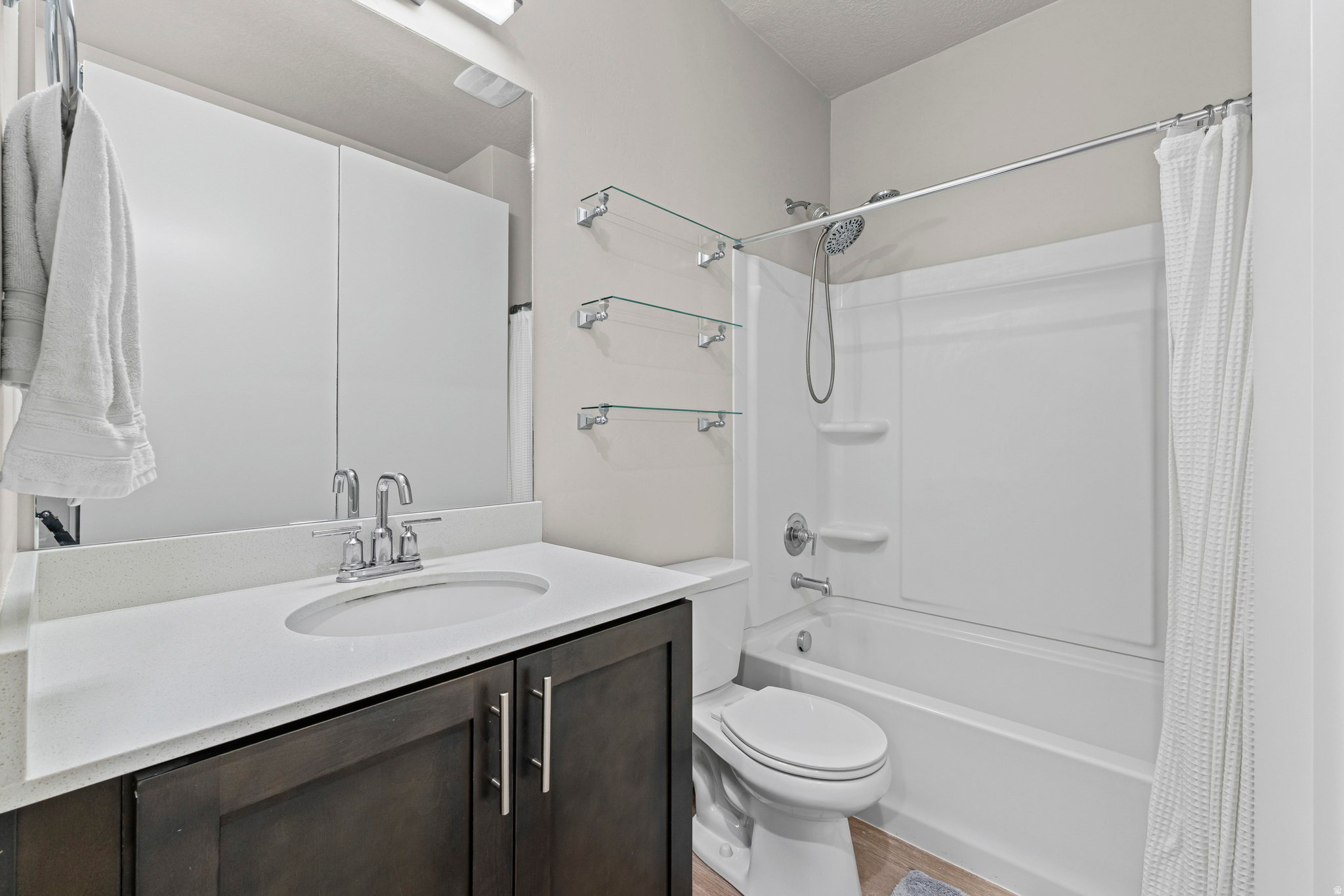 FALCON RIDGE - Residential