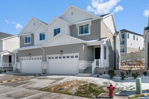 Photo of 1122 N FREEMAN DR, Saratoga Springs, UT 84045 (MLS # 2155020)