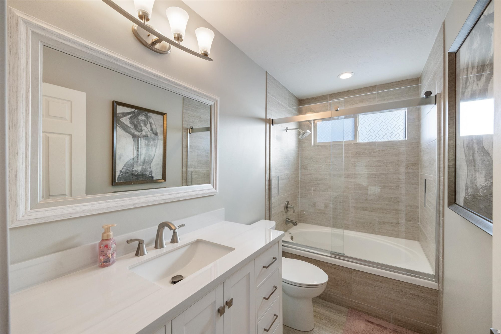 SUNCREST RIDGE #4 - Residential