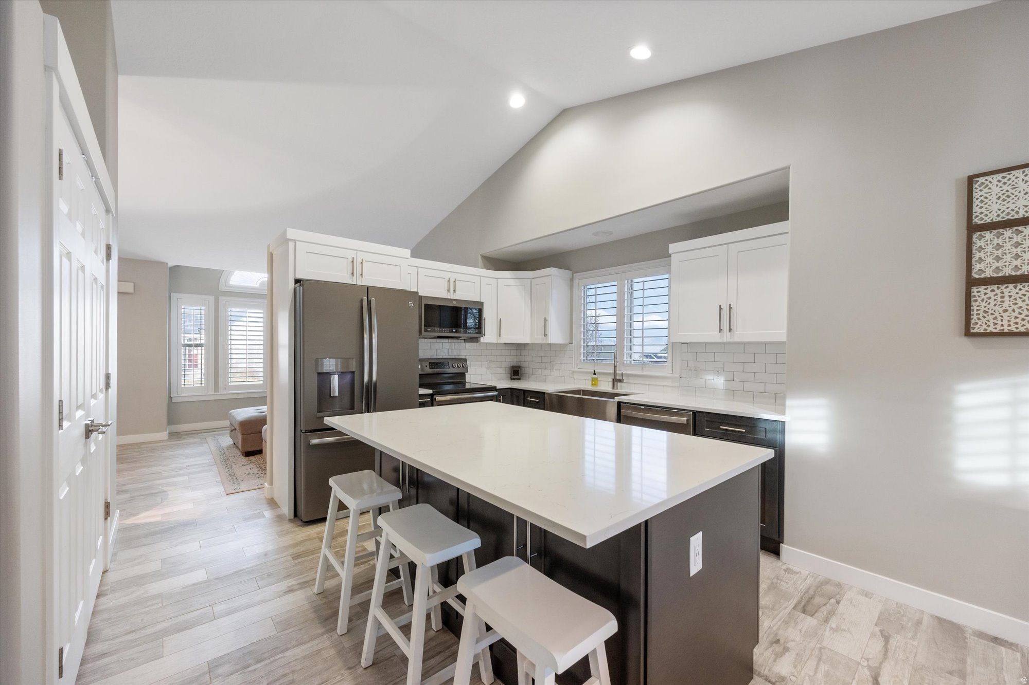 SUNCREST RIDGE #4 - Residential