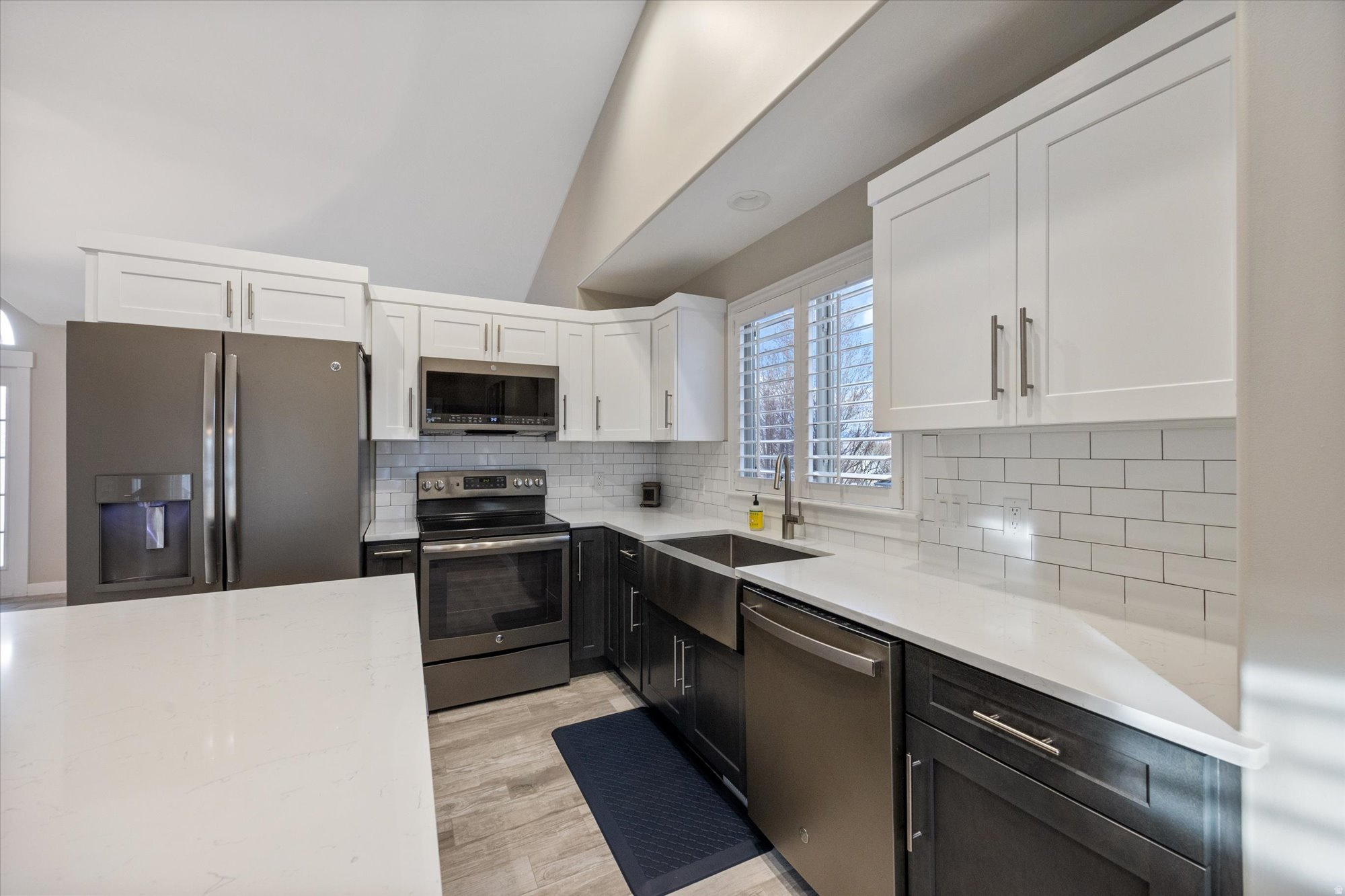 SUNCREST RIDGE #4 - Residential