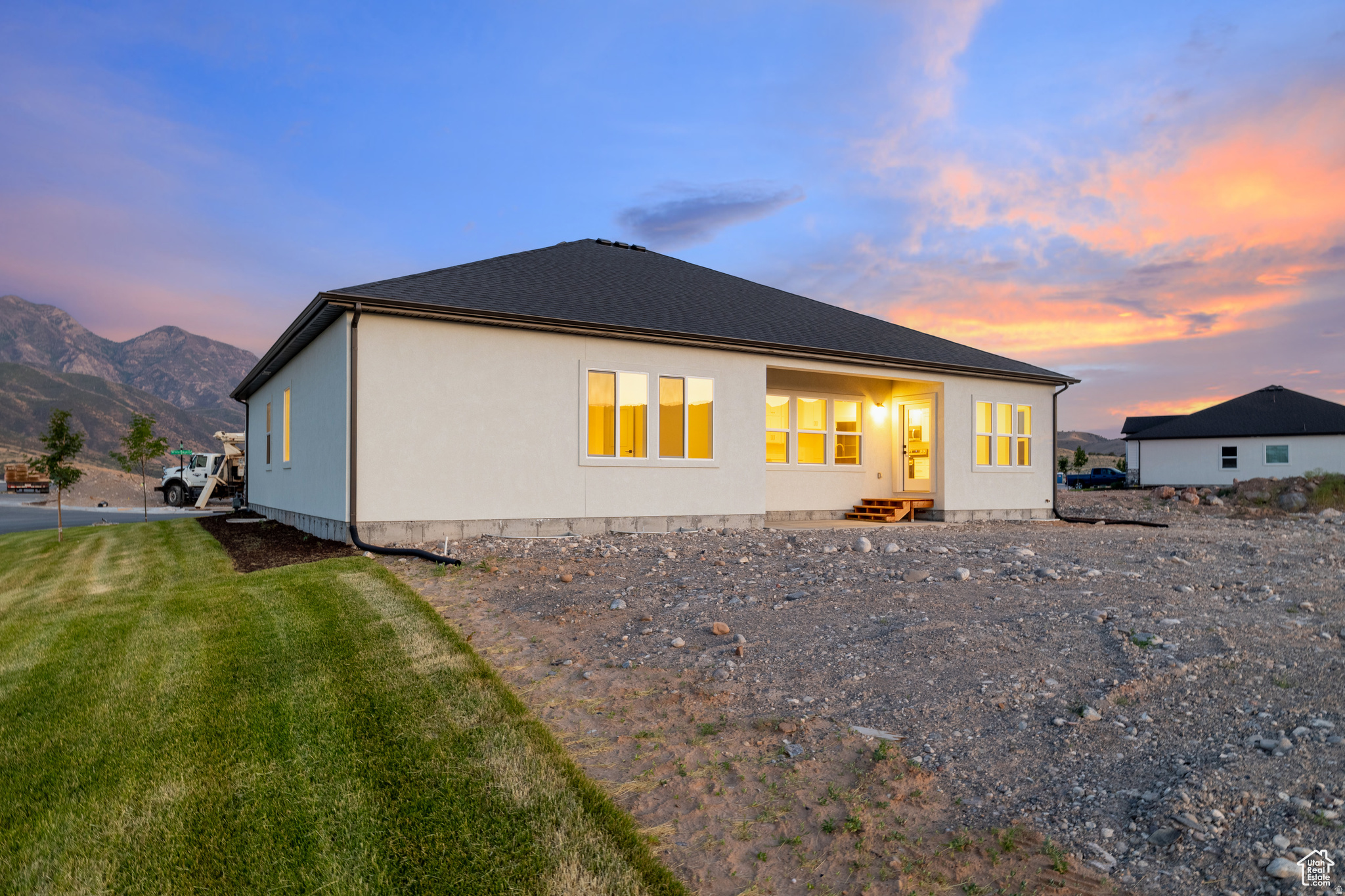 THE HILLS - Residential