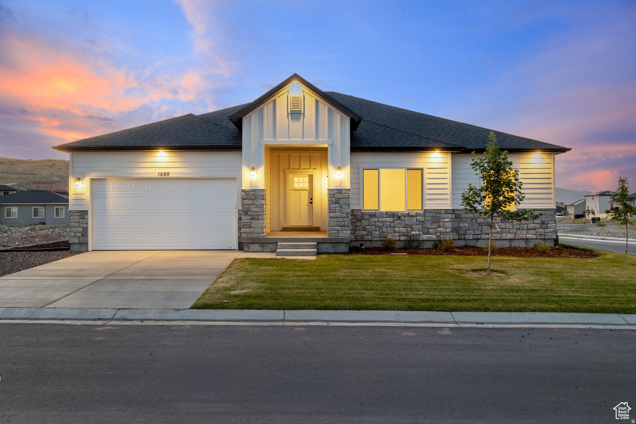 THE HILLS - Residential