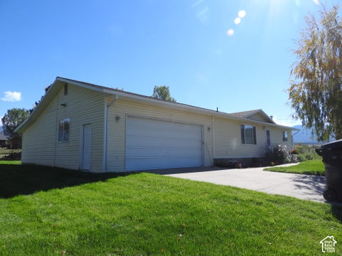 Photo of 475 S 100 E, Spring City, UT 84662 (MLS # 2192778)