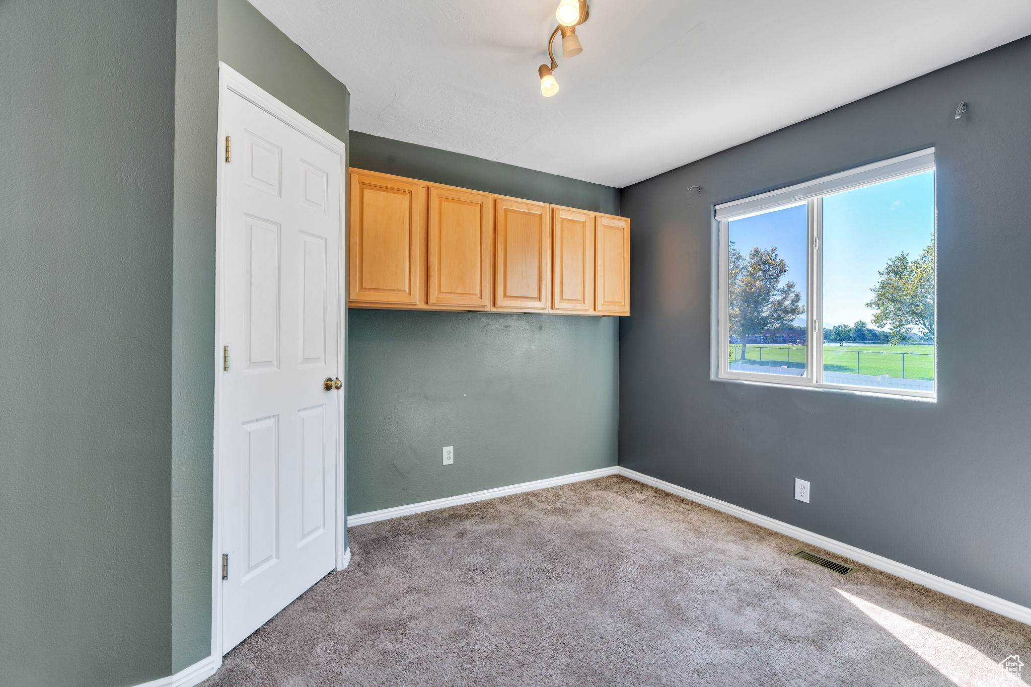 RIDGE - Residential