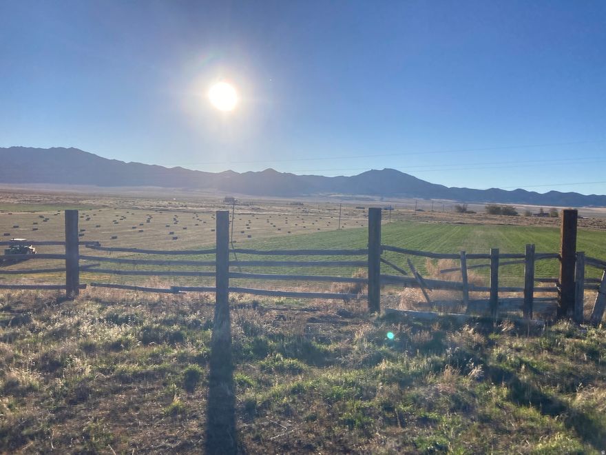 Escape the hustle and embrace wide-open space! This lot offers 1.77 acres of peaceful country living . Enjoy the quiet charm of small-town life while still being within driving distance of Tooele and Utah County. All information provided should be independently verified.