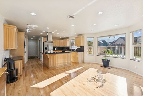 Tiny photo for 2382 SUMMERWOOD DR, Layton, UT 84040 (MLS # 2157166)