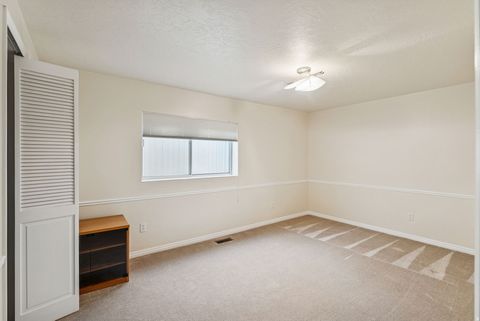 Tiny photo for 2382 SUMMERWOOD DR, Layton, UT 84040 (MLS # 2157166)