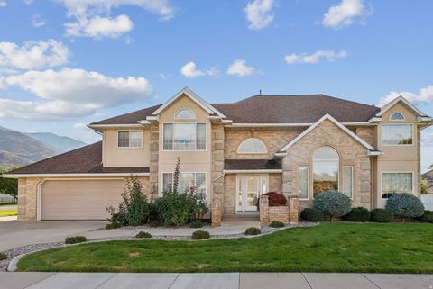 Tiny photo for 2382 SUMMERWOOD DR, Layton, UT 84040 (MLS # 2157166)