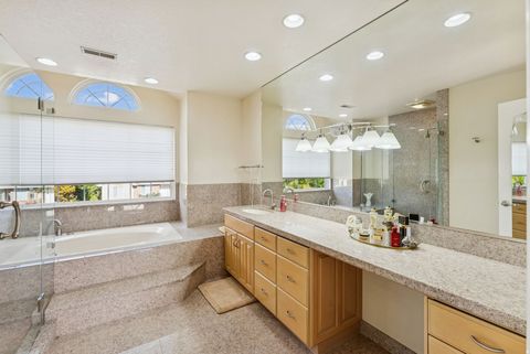 Tiny photo for 2382 SUMMERWOOD DR, Layton, UT 84040 (MLS # 2157166)