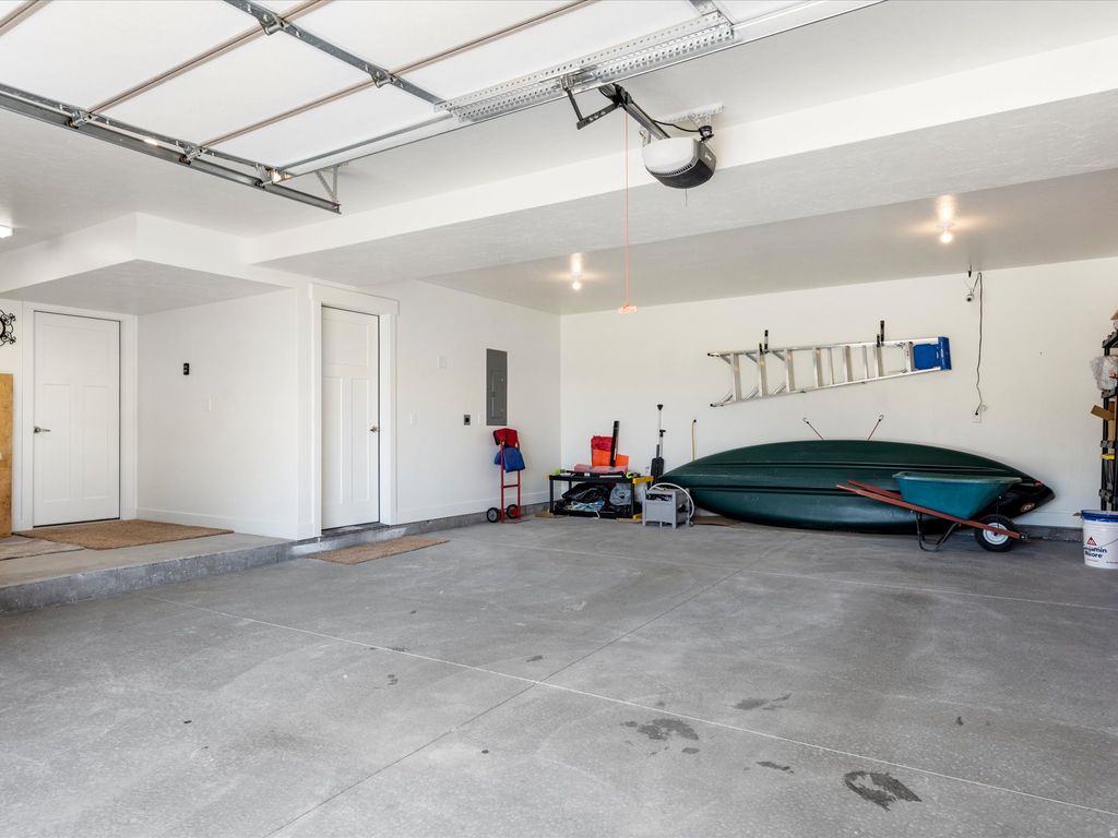 Photo of 608 FREMONT RD, Fish Haven, ID 83287 (MLS # 2157811)