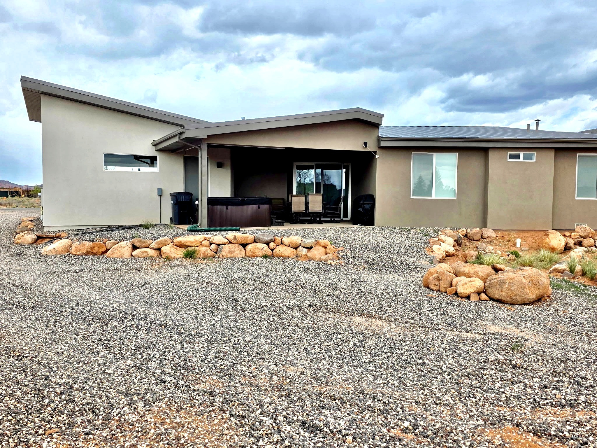 RAINBOW RIM - Residential