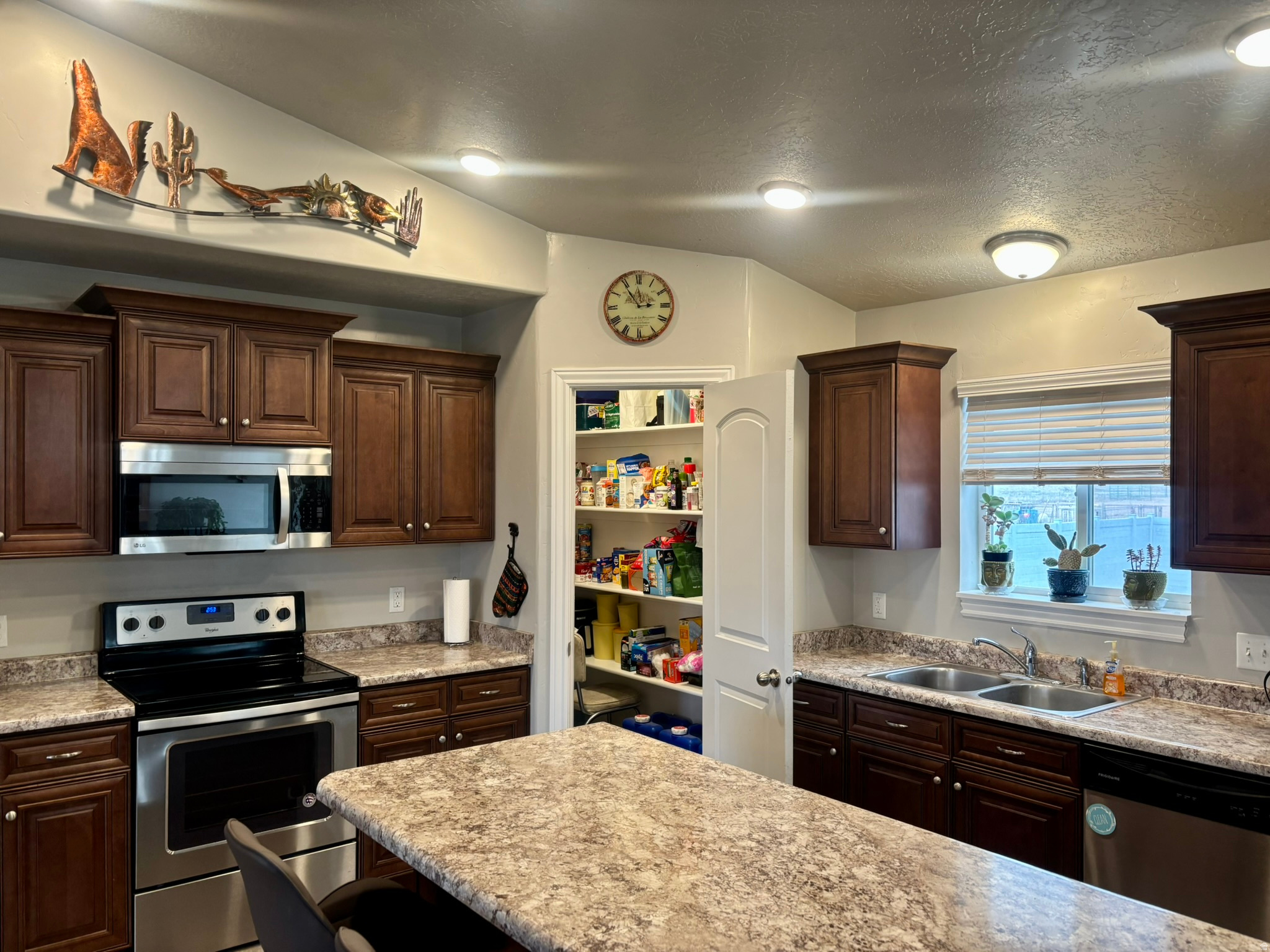 VONSVILLE - Residential