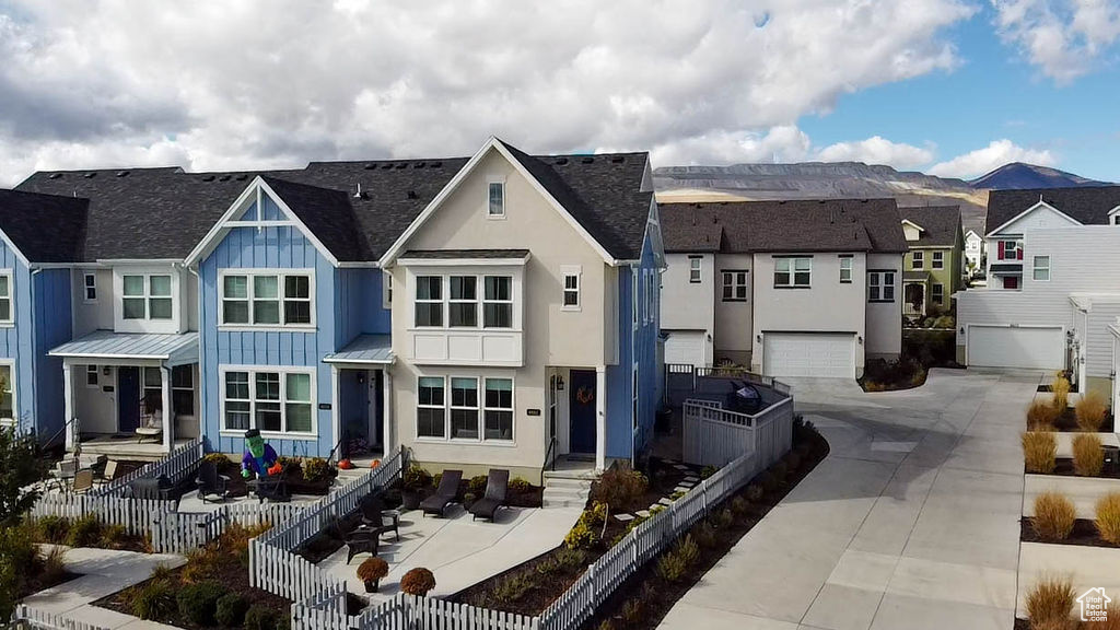 DAYBREAK - Residential