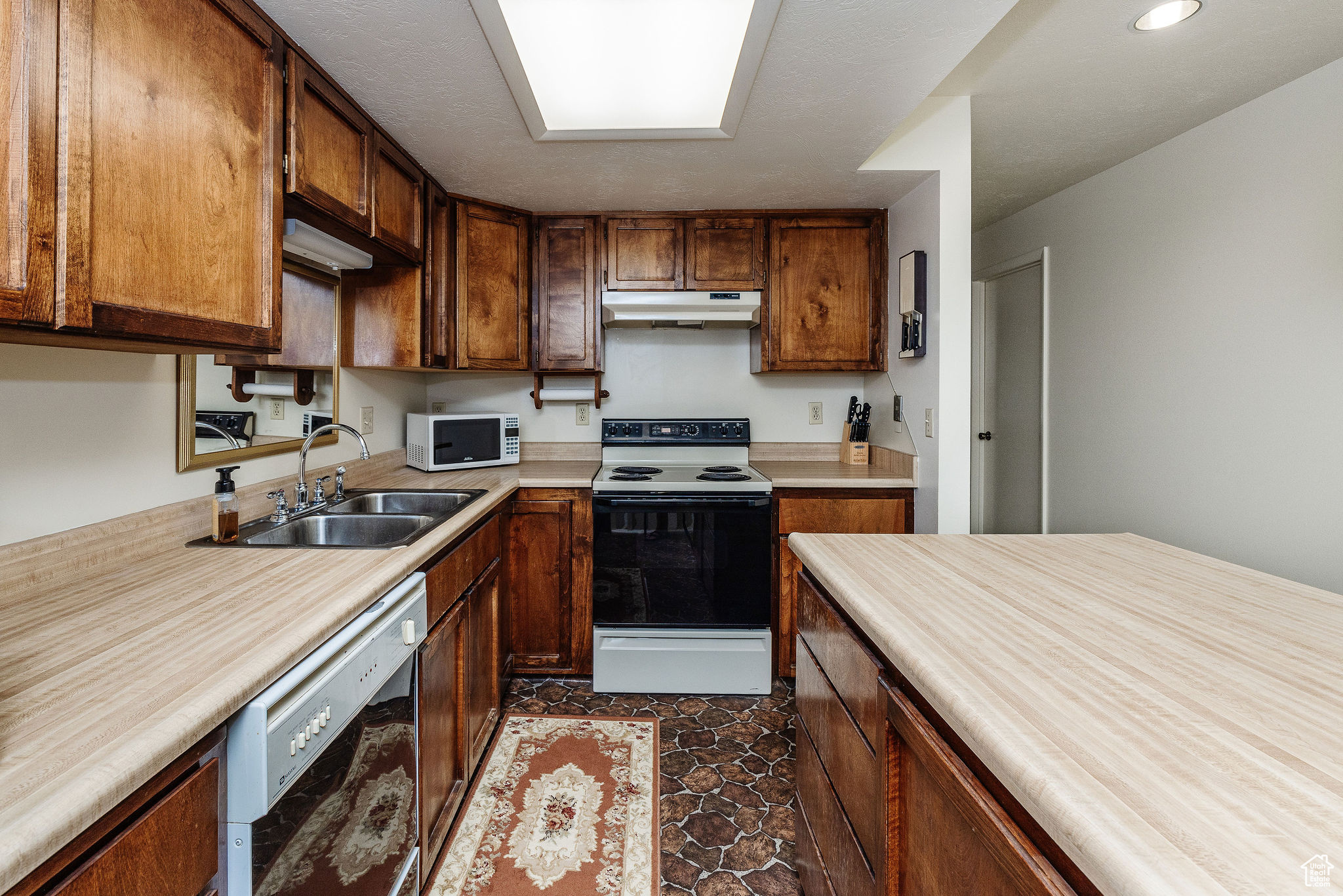 60 W 400, Millville, Utah image 32