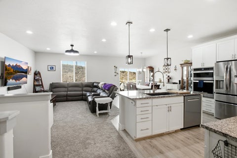 Tiny photo for 7559 N RIVA RIDGE RD, Eagle Mountain, UT 84005 (MLS # 2186583)