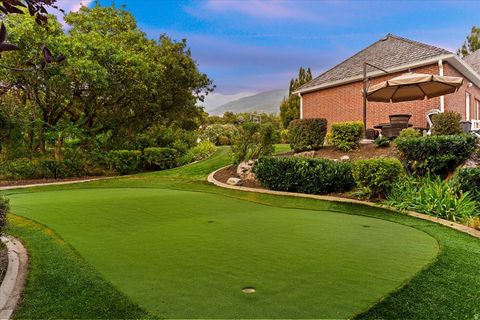 Tiny photo for 473 HAMPTON CT, Fruit Heights, UT 84037 (MLS # 2142082)