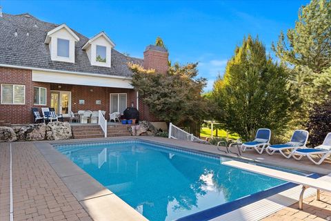 Tiny photo for 473 HAMPTON CT, Fruit Heights, UT 84037 (MLS # 2142082)