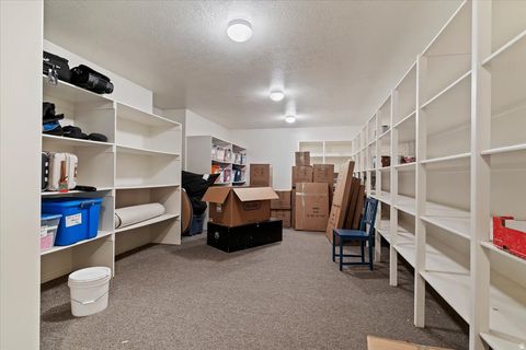 Tiny photo for 473 HAMPTON CT, Fruit Heights, UT 84037 (MLS # 2142082)