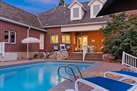 Tiny photo for 473 HAMPTON CT, Fruit Heights, UT 84037 (MLS # 2142082)