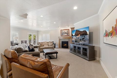 Tiny photo for 473 HAMPTON CT, Fruit Heights, UT 84037 (MLS # 2142082)
