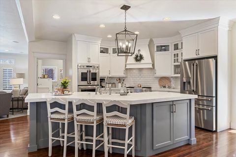 Tiny photo for 473 HAMPTON CT, Fruit Heights, UT 84037 (MLS # 2142082)