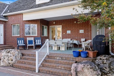 Tiny photo for 473 HAMPTON CT, Fruit Heights, UT 84037 (MLS # 2142082)