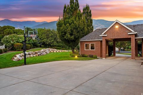 Tiny photo for 473 HAMPTON CT, Fruit Heights, UT 84037 (MLS # 2142082)