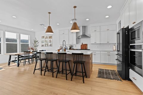 Tiny photo for 1883 S OLD STONE CV, Washington, UT 84780 (MLS # 2134723)