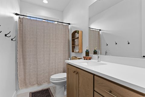 Tiny photo for 1883 S OLD STONE CV, Washington, UT 84780 (MLS # 2134723)