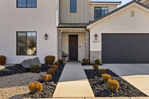 Tiny photo for 1883 S OLD STONE CV, Washington, UT 84780 (MLS # 2134723)
